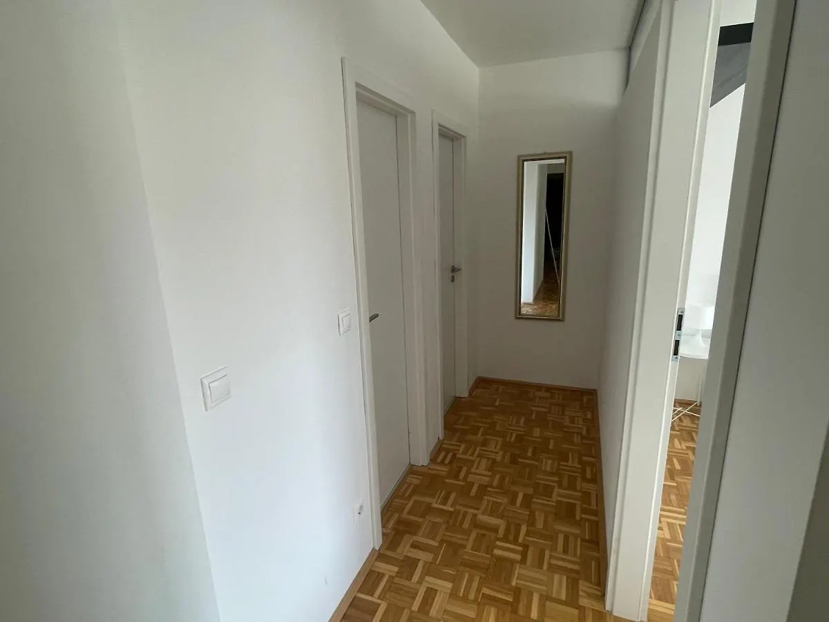 Ferienwohnung Wien / Simmering Viyana
